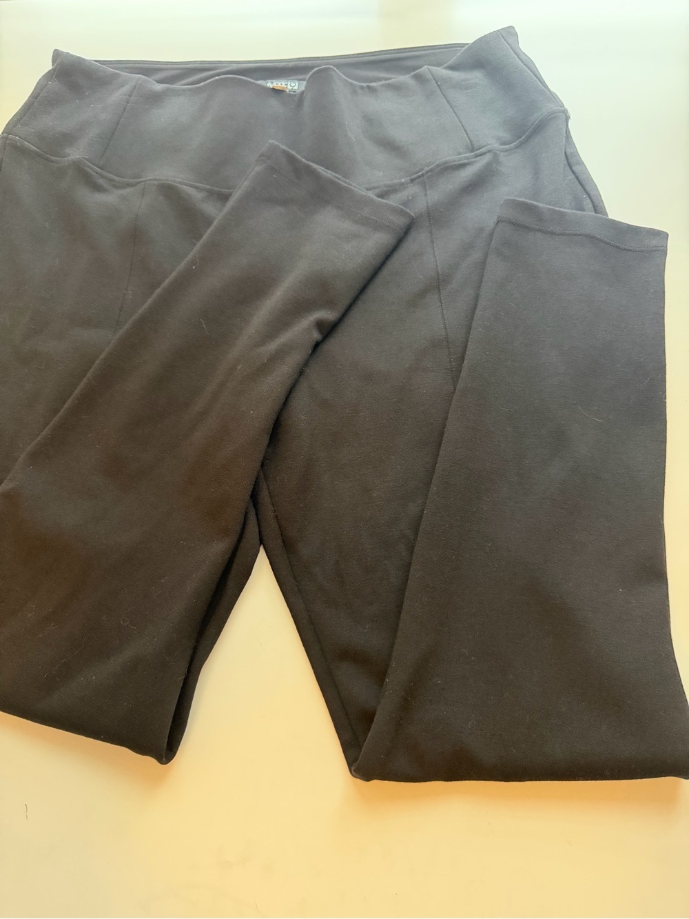 Apt. 9 Women's Straight Leg Pants in Black